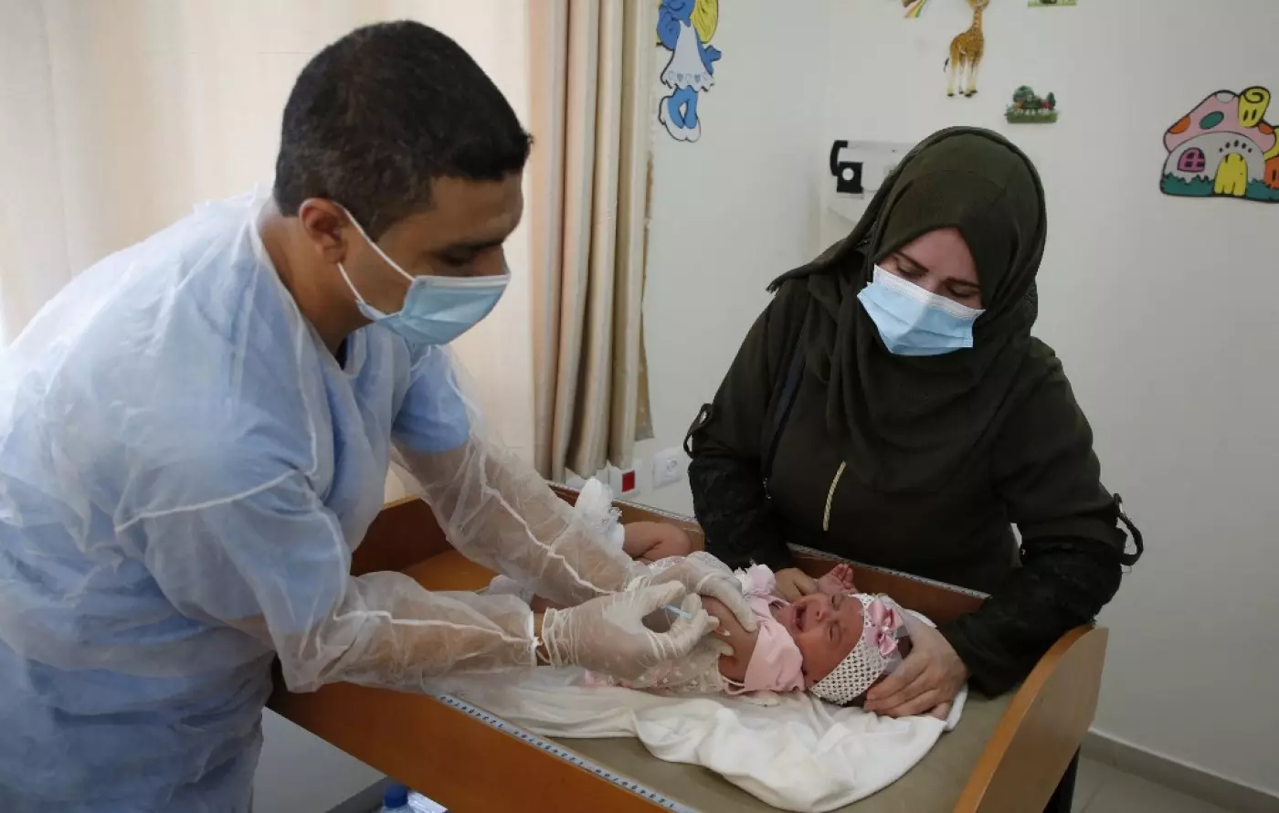 Gaza Gelar Vaksinasi Polio di Tengah Serangan Zionis