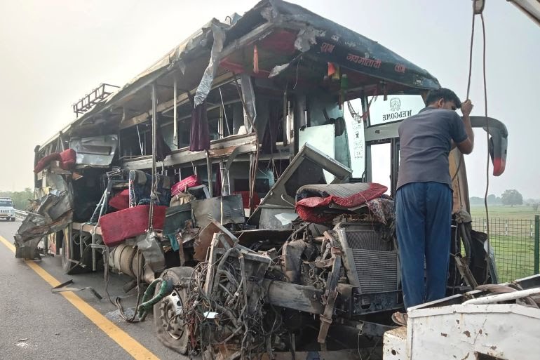 Sedikitnya 18 Orang Tewas Dalam Kecelakaan Bus di India Utara