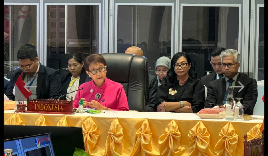 Menlu RI Retno Marsudi dalam pertemuan Menlu ASEAN di Vientiane, Laos. (foto: Achmad Kautsar Supriyanto/Kemlu RI)