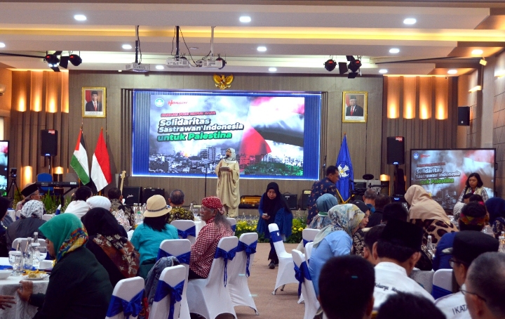 Parade Puisi Untuk Gaza (foto: BKHM Kemdikbudristek RI)