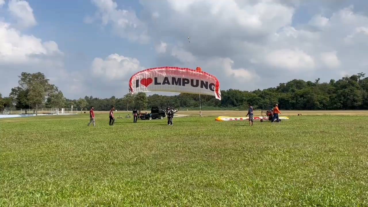 Dua Personel SAR Lampung Wakili Provinsi pada Cabor Paramotor PON 2024